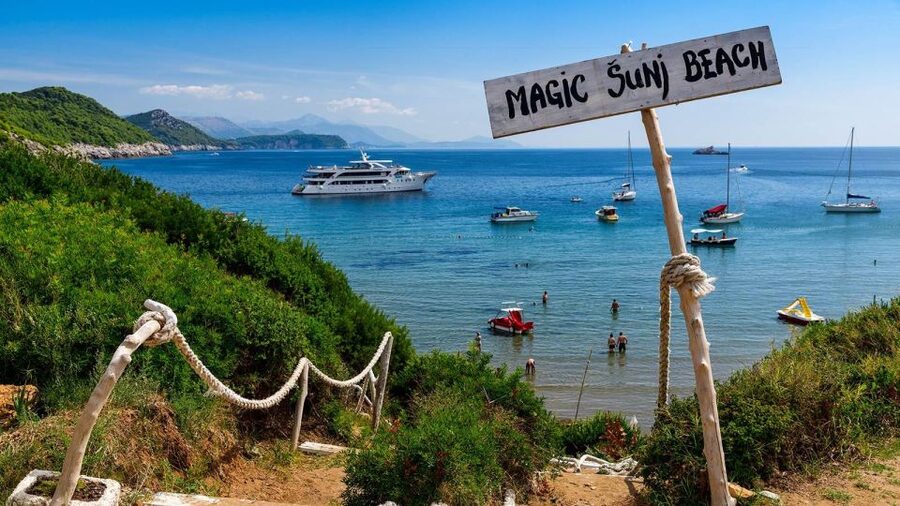 Elaphite Islands Cruise with Local Gastronomy at Captain's H - Getting to the boat named Ribica