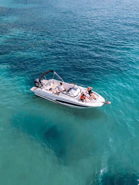 Elaphite Islands: Private boat tour (Cap Camarat 7.5wa) - Koločep and its three cave stops