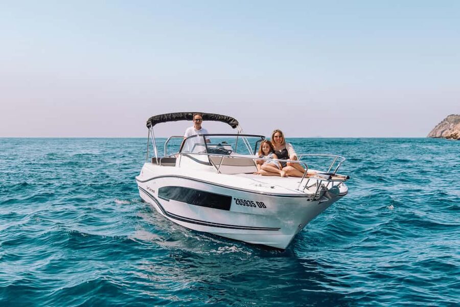 Elaphite Islands: Private boat tour (Cap Camarat 7.5wa) - Šipan and the value of slowing down
