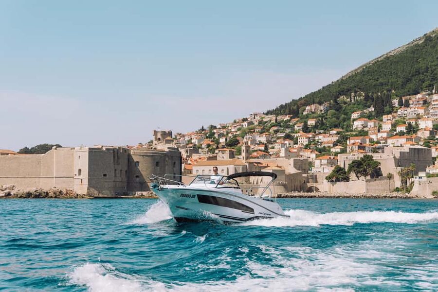 Elaphite Islands: Private boat tour (Cap Camarat 7.5wa) - What the $530 group price really covers