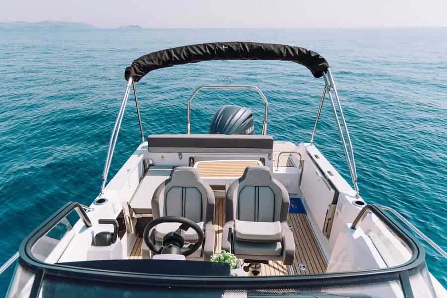 Elaphite Islands: Private boat tour (Cap Camarat 7.5wa) - Pickup in Dubrovnik and the run toward Grebeni