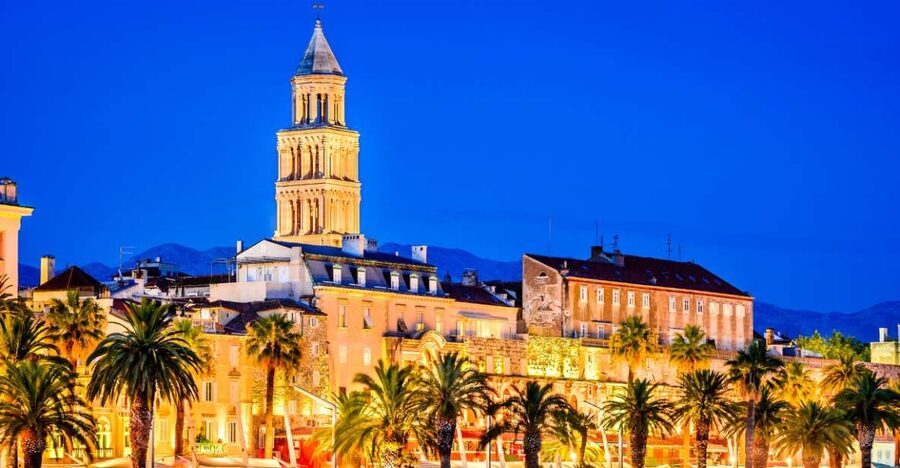 Evening Group Walking Tour - Split Old City Diocletian's Pal - Why an evening walk suits Split