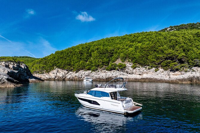 Exclusive Luxury Yacht Tour of the Elaphiti Islands - Leaving Gruž Port and Seeing Dubrovnik’s Walls