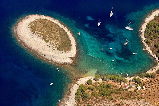 Exclusive Private Tour: Red Rocks & Pakleni Islands - Five hours among the Pakleni Islands