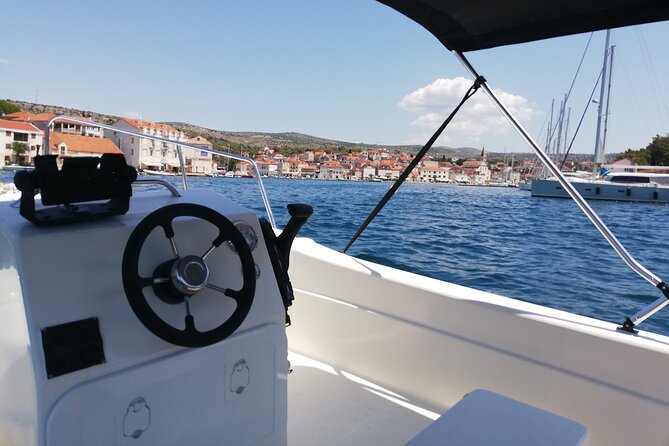 Explore the West coast of the island Brac by BETINA boat - Milna: the natural return point