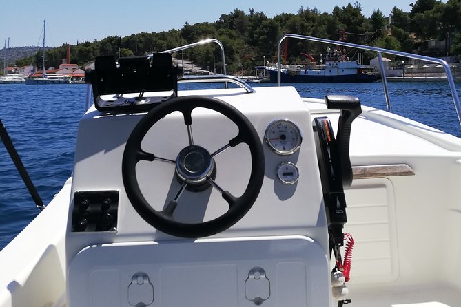 Explore the West coast of the island Brac by BETINA boat - What the $252.31 group price really buys