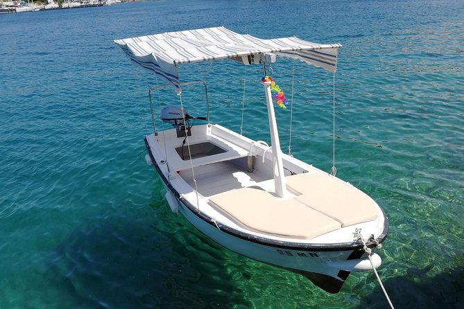 Explore west side of island Brač with Pasara boat - Traditional Dalmatian boat - Meeting Ivan in Milna