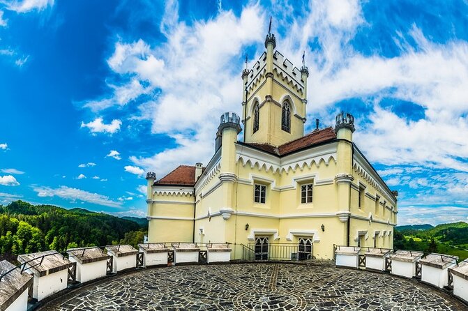 Fairytale Castle & Wine Tasting & Lunch - Key points to know before booking