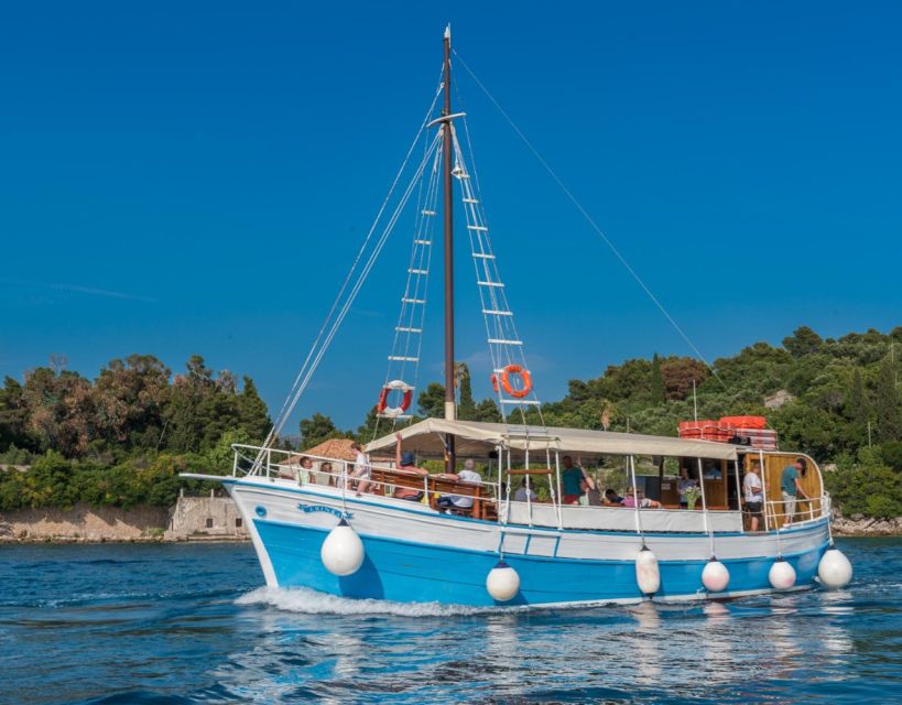 From Dubrovnik: Boat Tour to Kolocep, Lopud, & Sipan Islands - Koločep: a quiet green start