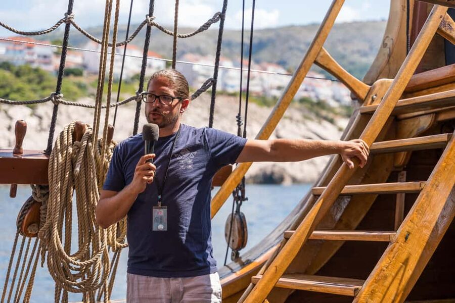 From Dubrovnik: Elaphiti Islands Galleon Cruise with Lunch - Lopud: Gardens, Shoreline, and Time to Wander