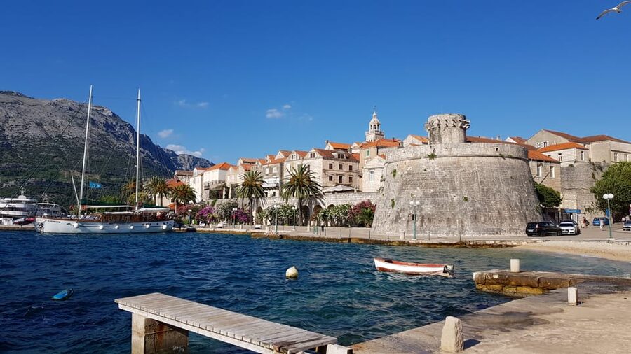 From Dubrovnik: Korcula Island Tour with Wine Tasting - Korčula Town: A Guided Start, Then Free Time