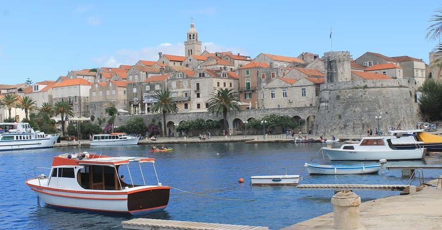 From Dubrovnik: Korcula Island Tour with Wine Tasting - Ston: Coffee, Salt Pans, and Famous Walls