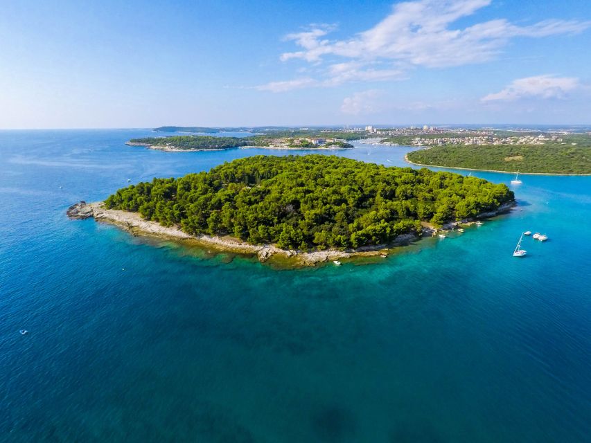 From Fazana: Dolphin watching and snorkeling in Blue Cave - Weather, swimming gear, and practical comfort