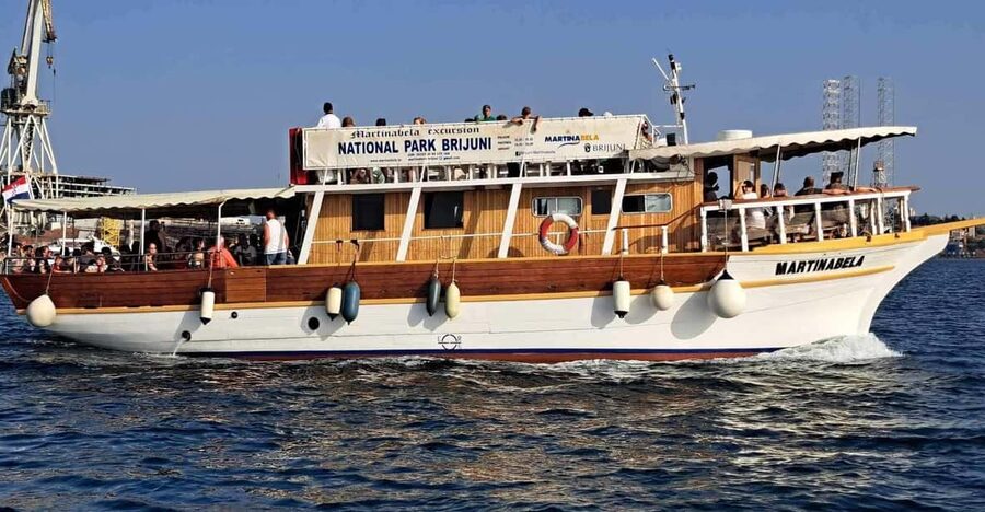 From Fazana: Dolphin watching sightseeing cruise at sunset - Circling Brijuni National Park for about 90 minutes