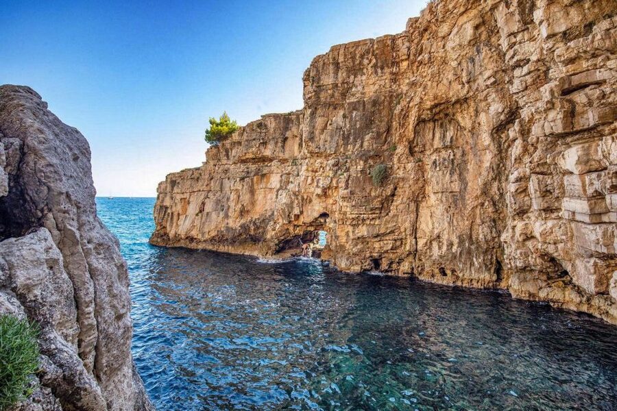 From Fazana: Sea caves, hidden island, cliffs and more... - Sveti Jerolim and Brijuni National Park