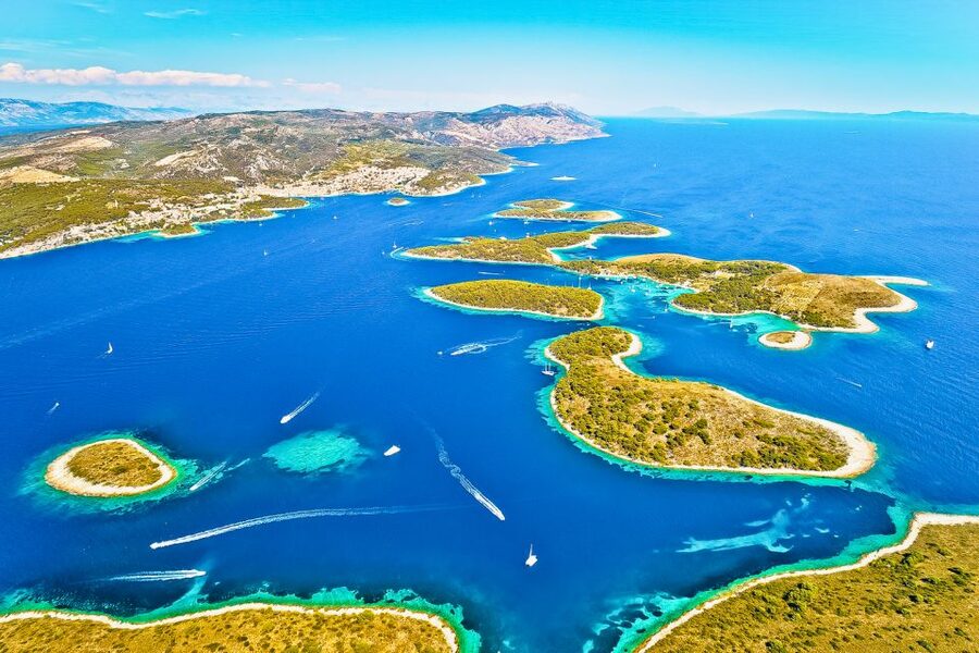 From Hvar: Blue and Green Cave Day Tour - The crew can make or break the day