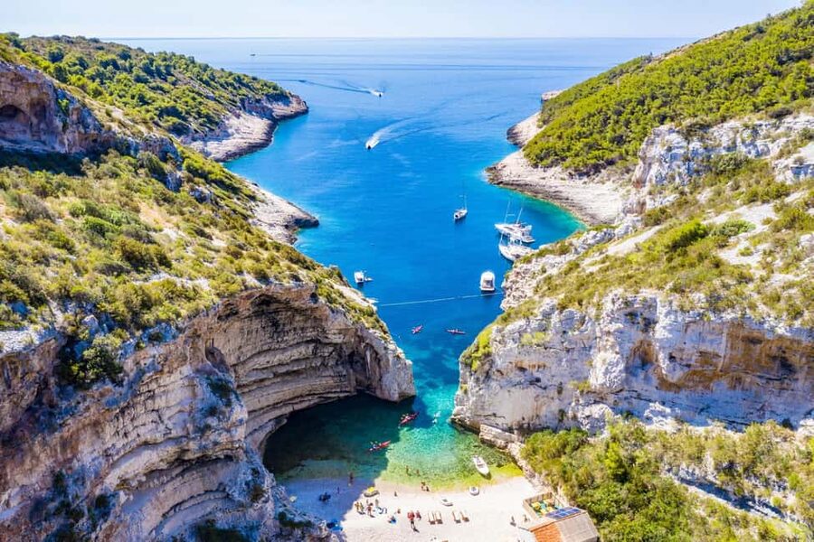 From Hvar: Blue Cave, Green Cave & 5 Islands Speedboat Tour - The Pakleni Islands and Palmižana