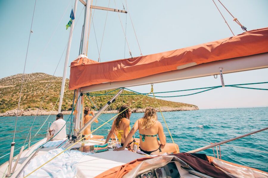 From Hvar: Boat Tour to Pakleni Islands on a Comfort Yacht - Sailing back to Hvar after four easy hours