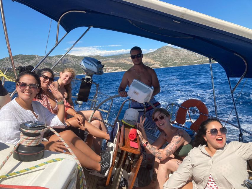 From Hvar: Pakleni Islands & Red Rocks Comfort Sailboat Tour - Lunch at a quiet bay, with the bill on you