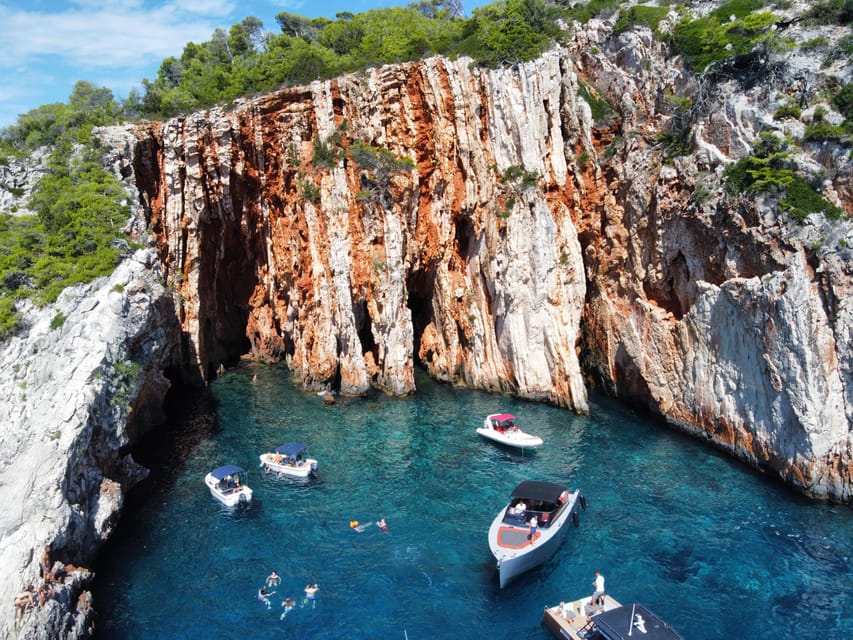 From Hvar: Private tour of Red Rocks & Pakleni Islands - Leaving Hvar for Dubovica’s sheltered bay