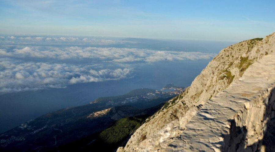 From Makarska: Biokovo Nature Park Guided Tour with Skywalk - Reaching the Skywalk above the coast