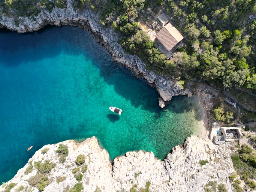 From Makarska: Hidden Gems of Hvar Island's North Shore - Veliki Pokrivenik: cliffs, pebbles, and a cave