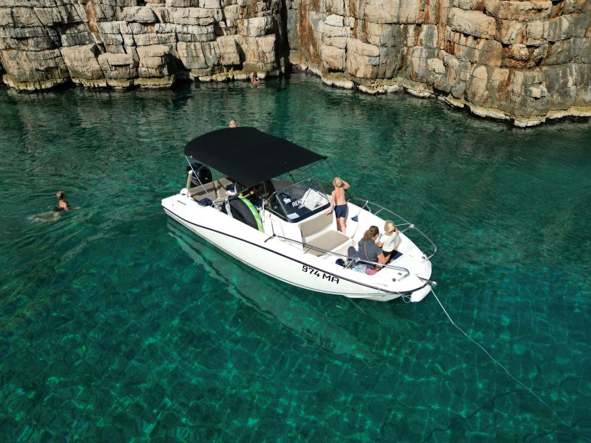 From Makarska: Hidden Gems of Hvar Island's North Shore - Jelsa: 70 minutes for coffee and a walk