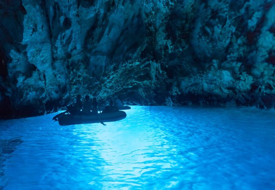 From Omis: Blue Cave & 5 Island Speedboat Tour - Entering Biševo’s Blue Cave