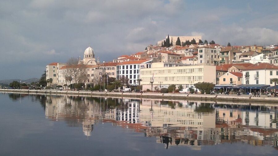 From Sibenik: Private Walking Sibenik Sightseeing Tour - St. James Cathedral and its daring stonework