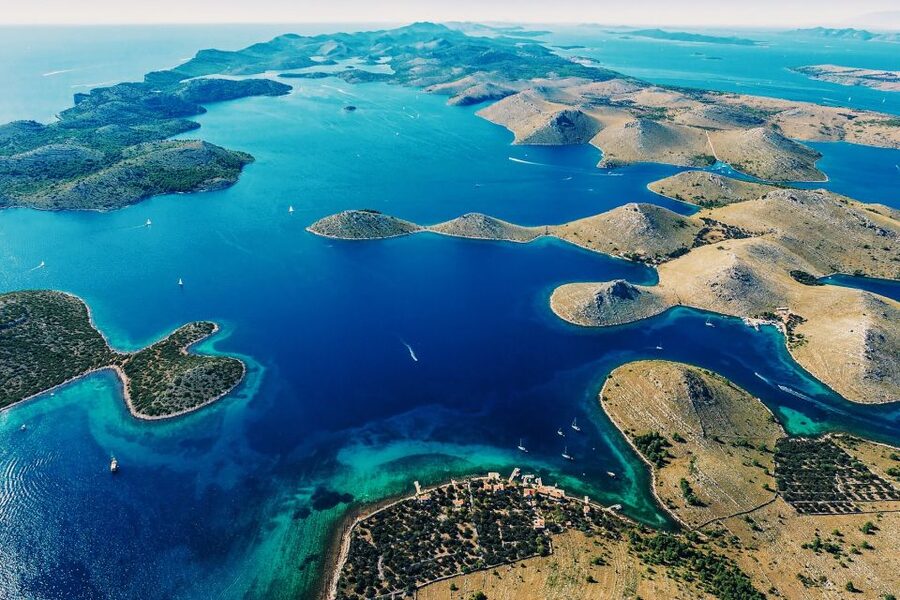 From Sinj: 1.5-Hour Private Flight over Kornati & Šibenik - Fifteen minutes above the Kornati cliffs and reefs