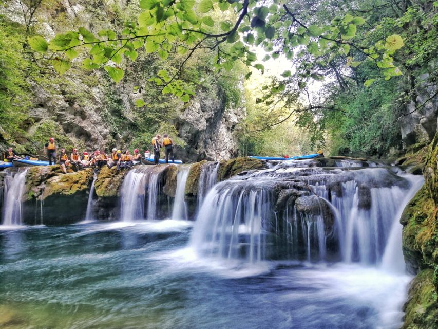 From Slunj: Mrežnica Canyon Kayaking Tour - The 10-minute transfer to the river