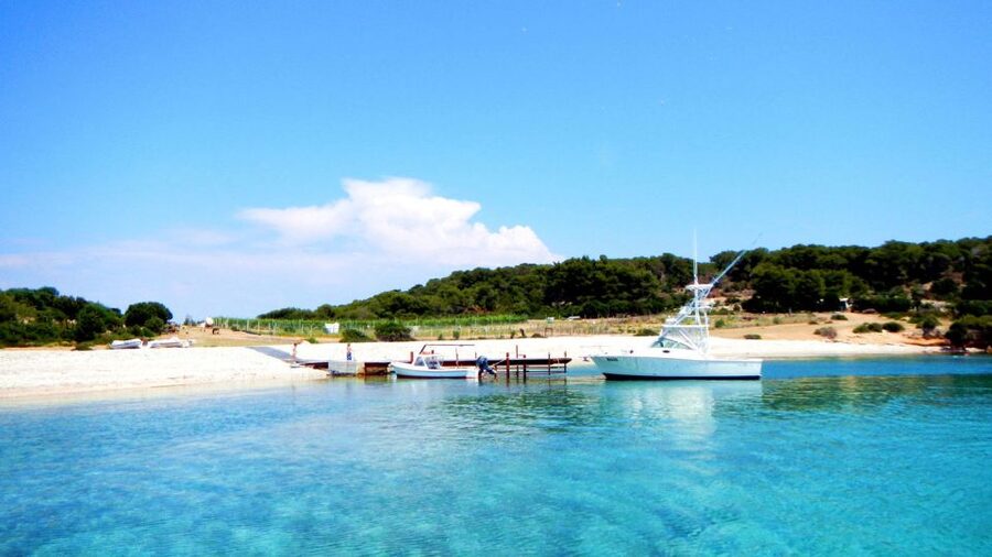 From Split: Blue Cave and 5 islands-Day Tour - Stiniva Cove is mainly a photo stop