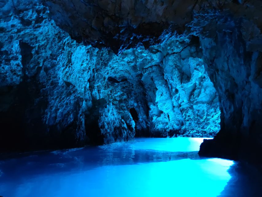From Split: Luxury Cabin Boat Tour to The Blue Cave and Hvar - Key points at a glance