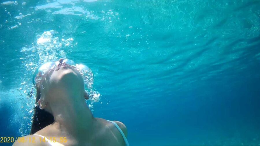 From Split: Luxury Cabin Boat Tour to The Blue Cave and Hvar - Swimming and snorkeling near Budikovac