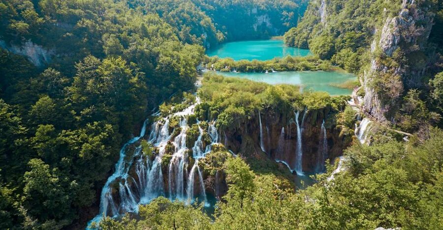 From Split or Trogir: Plitvice Lakes Guided Full-Day Tour - What the guided walk actually adds