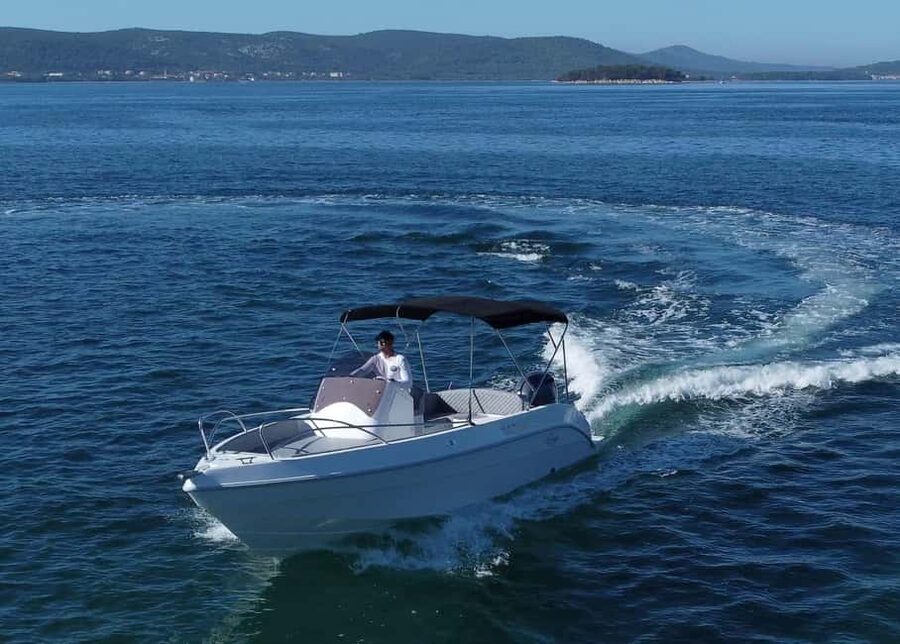 From Split: Private Blue Lagoon and 3 Islands Tour - Is the $689 price good value?
