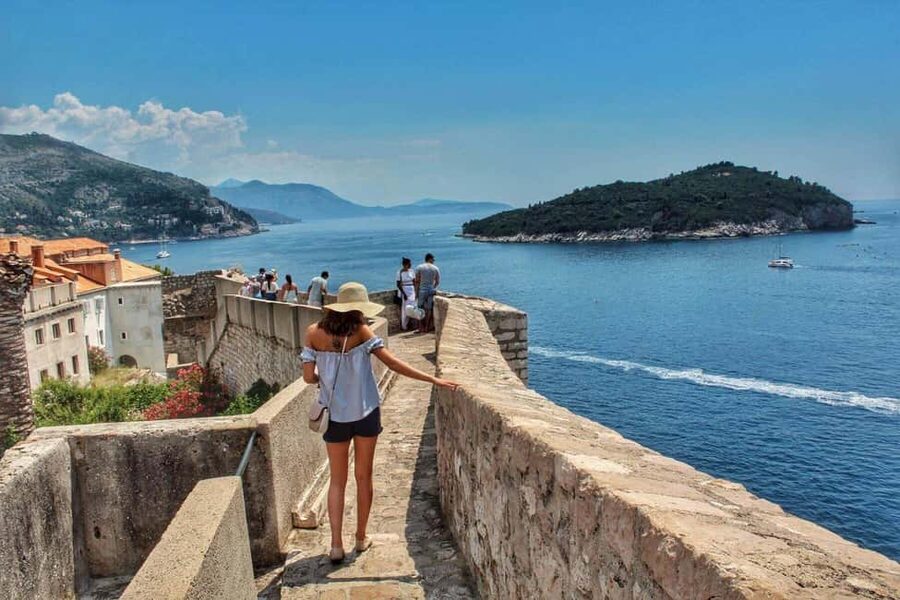 From Split/Trogir: Dubrovnik Guided Tour with a Stop in Ston - The long road from Split or Trogir