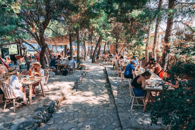 From Trogir: Blue Lagoon & Šolta Cruise with Lunch & Drinks - What to pack and how to make the day easier