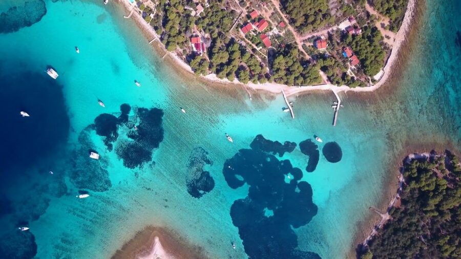 From Trogir: Three Islands Half-Day Speedboat Tour - The boat, crew, and sense of safety