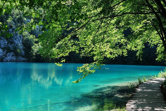 From Zadar: Plitvice Lakes with Boat Ride & Zadar Old town tour - Group size, guides, and communication