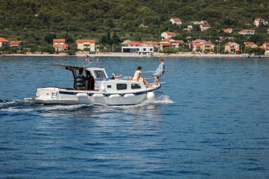 From Zadar: Private Boat Tour to Croatian Islands - What the skipper adds to the experience