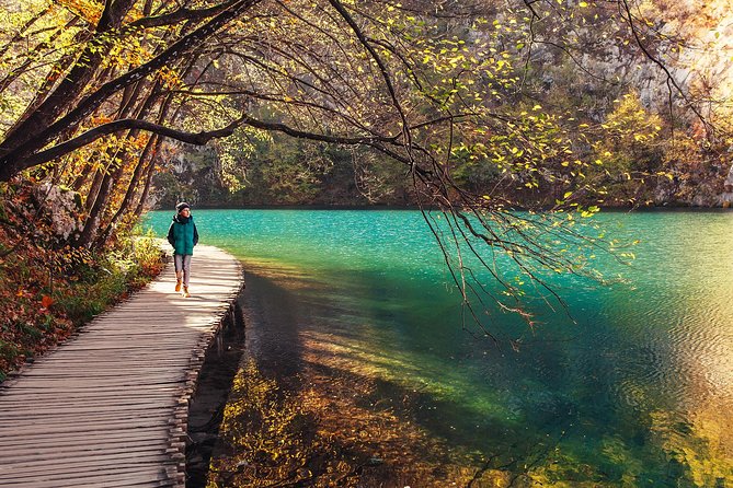 From Zagreb: Plitvice Lakes guided tour - Four hours among the lakes and waterfalls