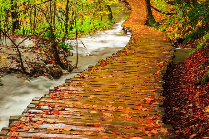 From Zagreb: Plitvice Lakes guided tour - The 8 a.m. meeting and long ride south