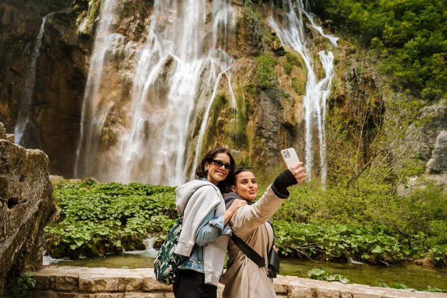 From Zagreb: Plitvice Lakes National Park Tour with Tickets - Forty minutes among the waterfalls of Rastoke