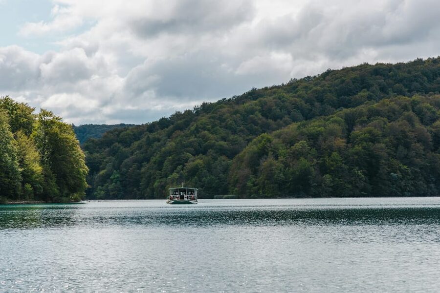 From Zagreb to Plitvice Lakes and Rastoke - Private day tour - Should you book the Zagreb to Plitvice and Rastoke tour?