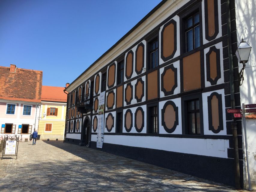 From Zagreb: Varazdin Baroque Town & Trakoscan Castle - The European Cemetery Stop