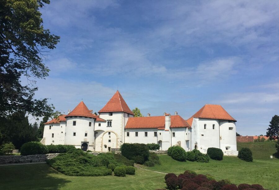 From Zagreb: Varazdin Baroque Town & Trakoscan Castle - Pace, Guide Quality, and Group Size