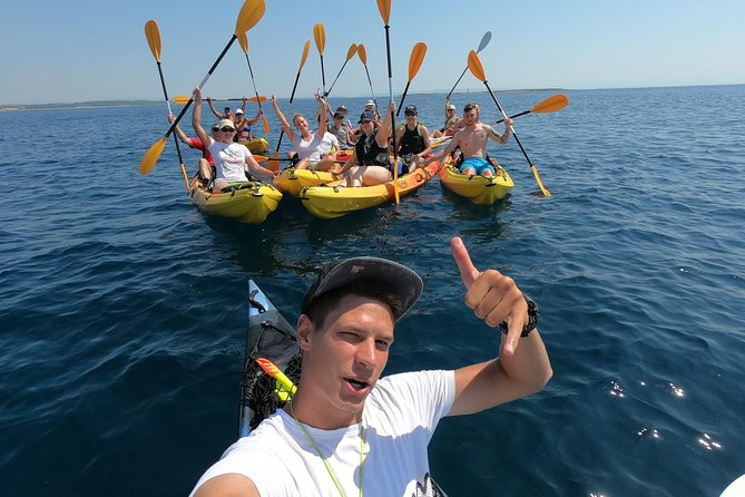 FULL CAVE & SAFARI EXPERIENCE by KAYAK - The paddle along 8.5 kilometers of coast