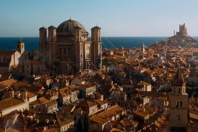 Game of Thrones Extended Tour with Swords and Props - Rupe Museum and Littlefinger’s brothel