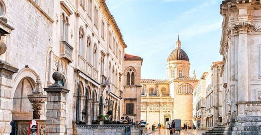 Group tour: Dubrovnik Walking Tour (1h duration, 9:30am, 6pm - How much can fit into 60 minutes?